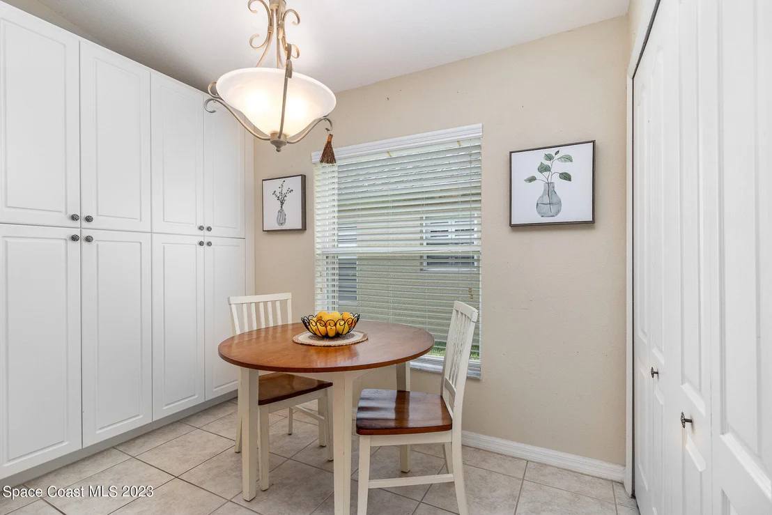 Photo of 7227 Broderick Drive