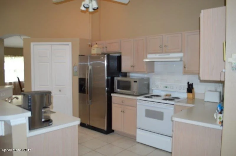 Photo of 831 Potomac Drive