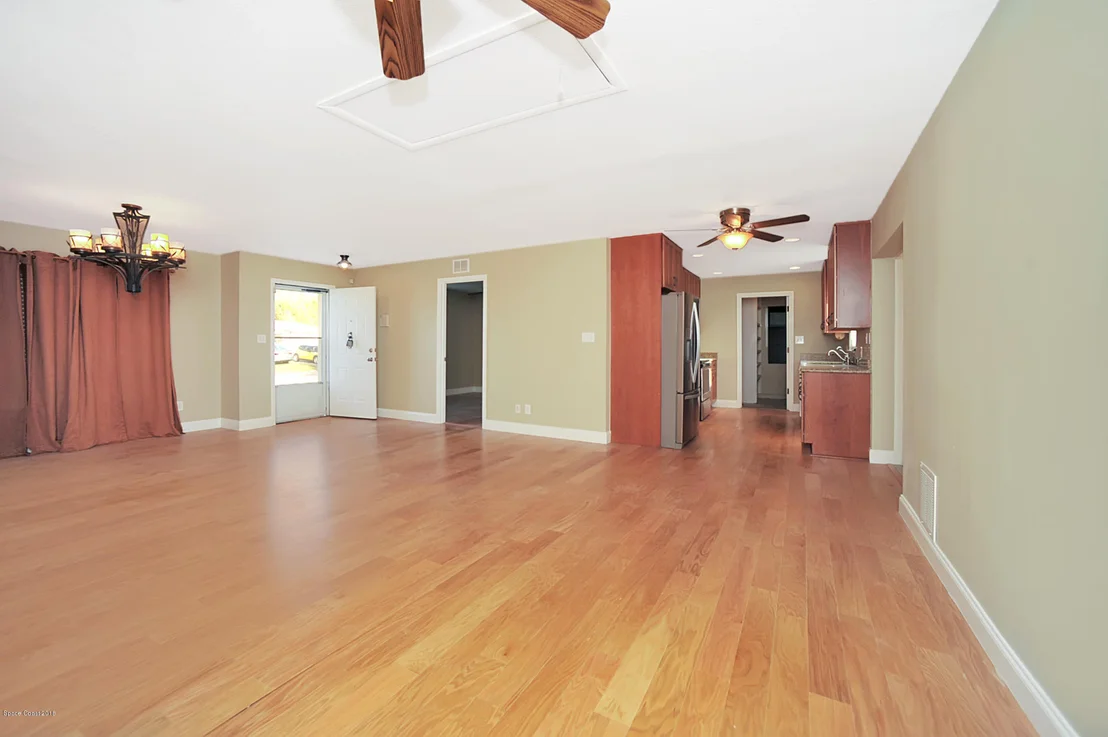 Photo of 2795 Locksley Road