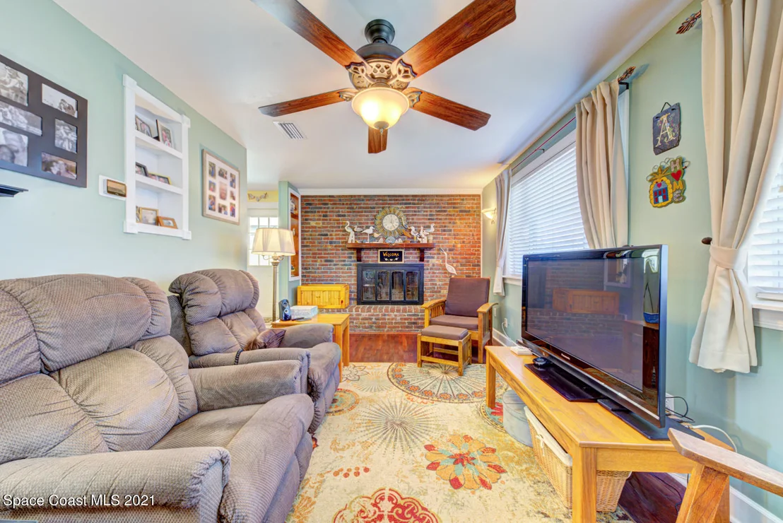 Photo of 1211 Princeton Road