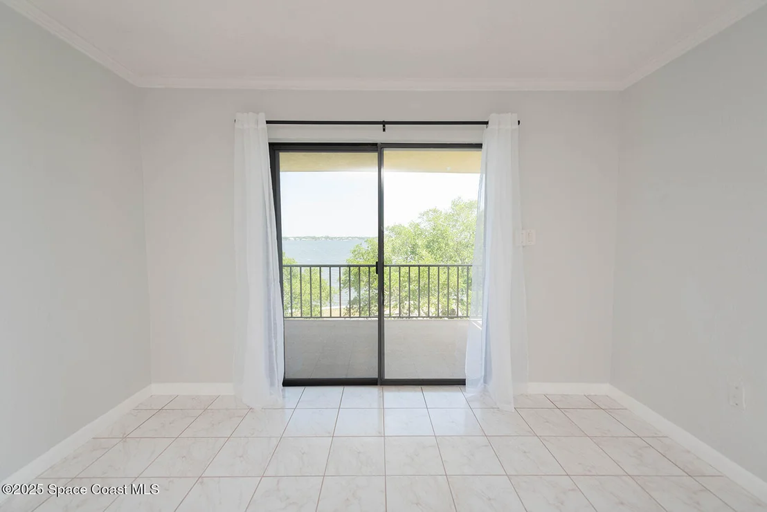 Photo of Unit 507B at 1049 Rockledge Drive