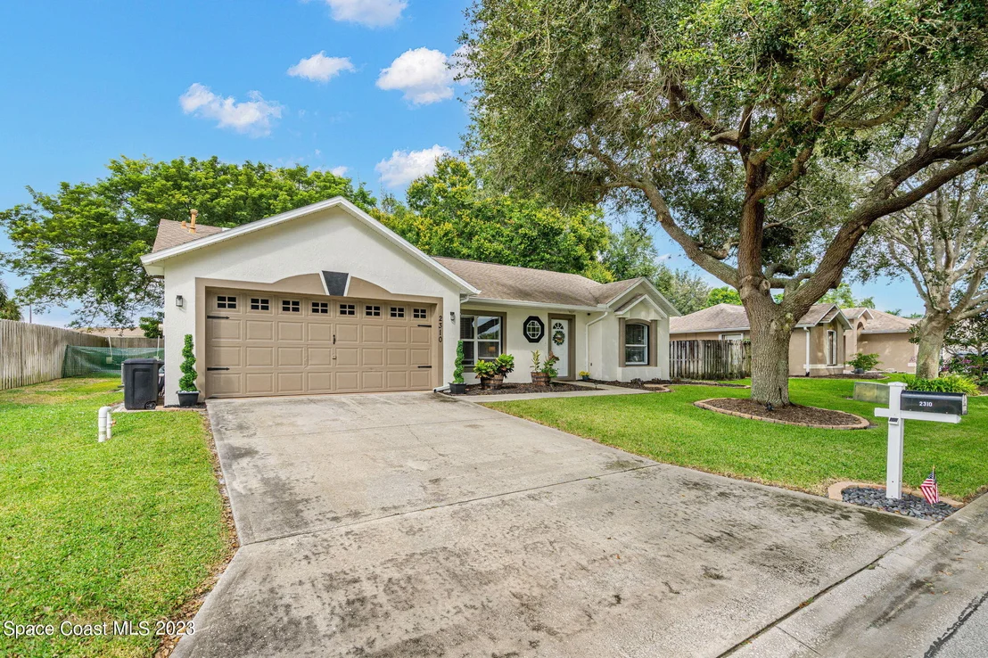 Photo of 2310 Shady Oak Road