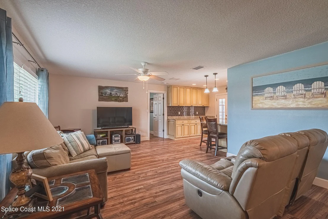 Photo of 845 Berkshire Drive