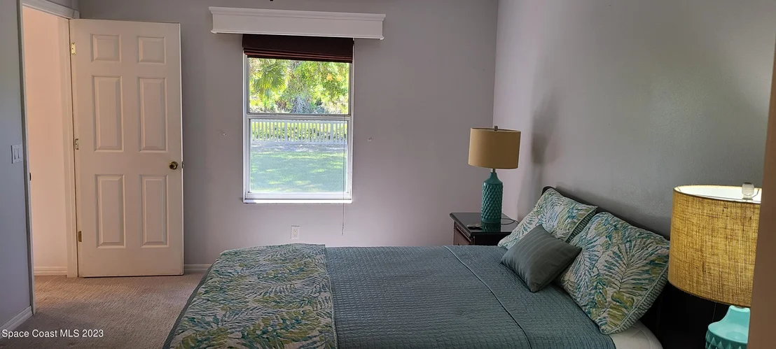 Photo of 5757 Jamaica Road