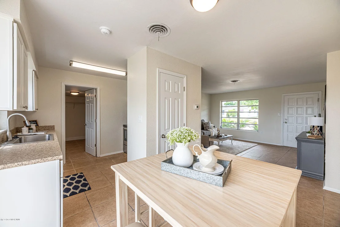 Photo of 2711 Locksley Road
