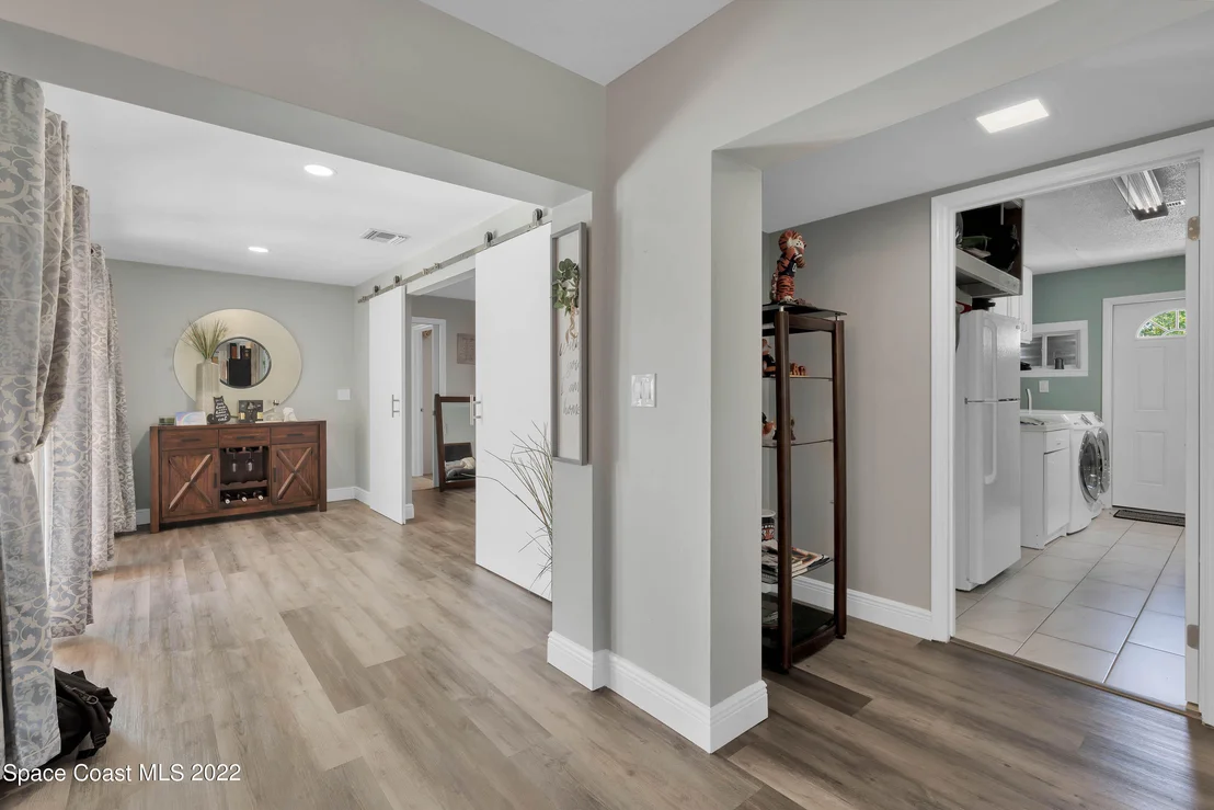 Photo of 886 Vance Circle NE