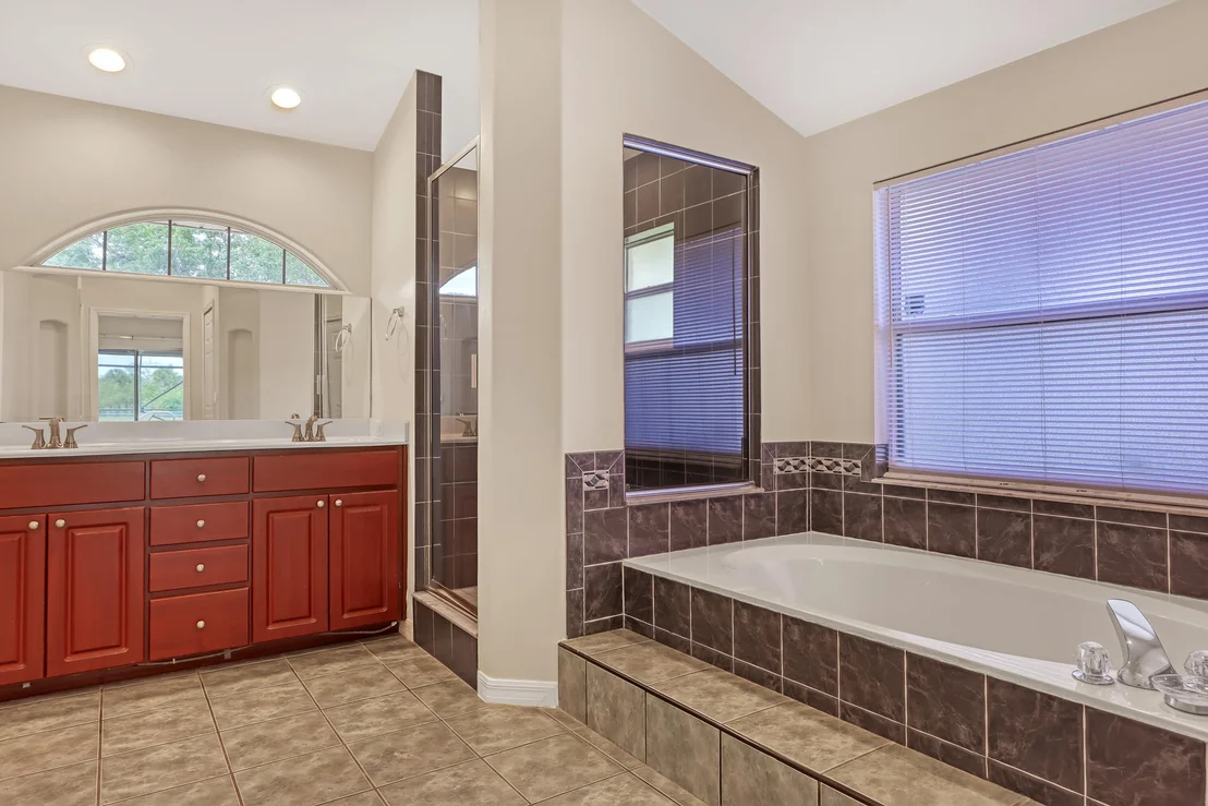Photo of 1840 Barton Boulevard