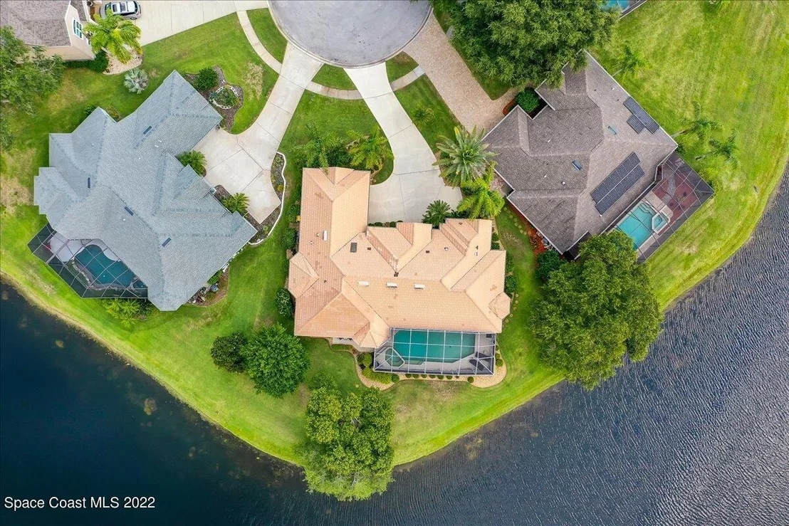 Photo of 302 Sandhurst Drive
