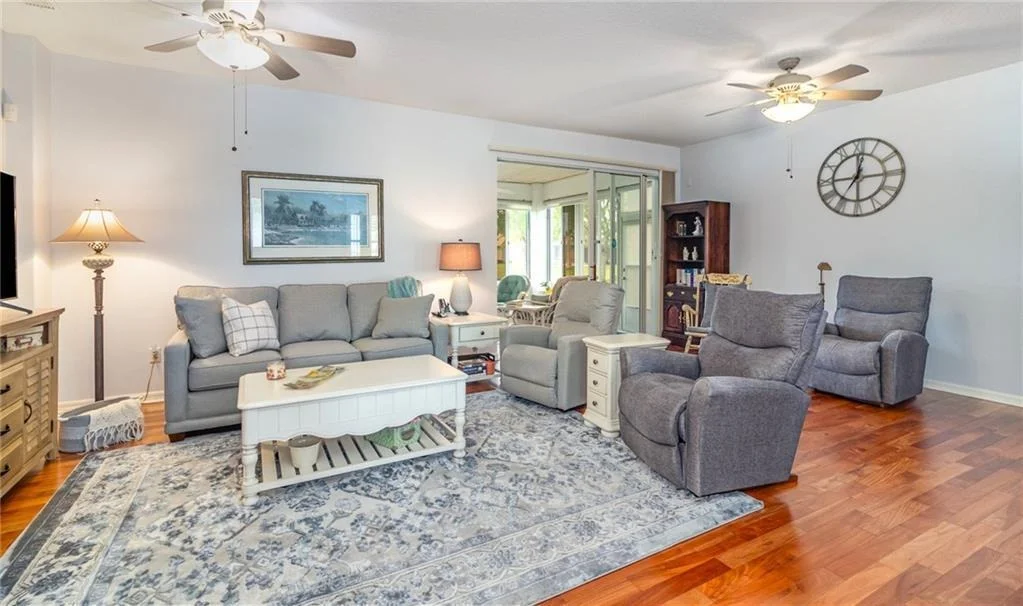 Photo of 1332 Shoreline Circle