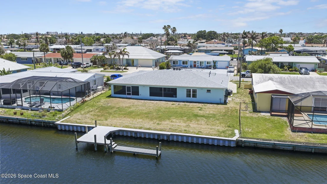 Photo of 465 Cardinal Drive