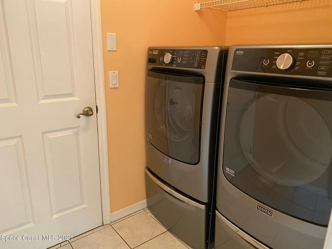 Photo of 935 Osprey Lane