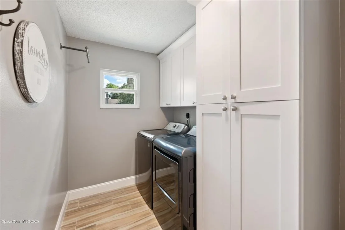 Photo of 962 Del Mar Circle