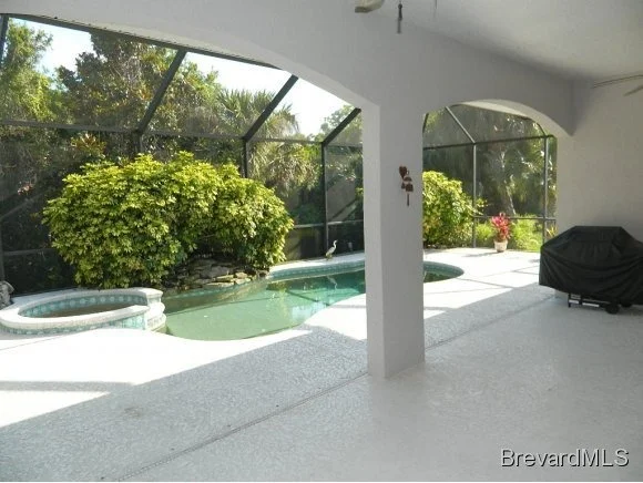 Photo of 743 Spring Oak