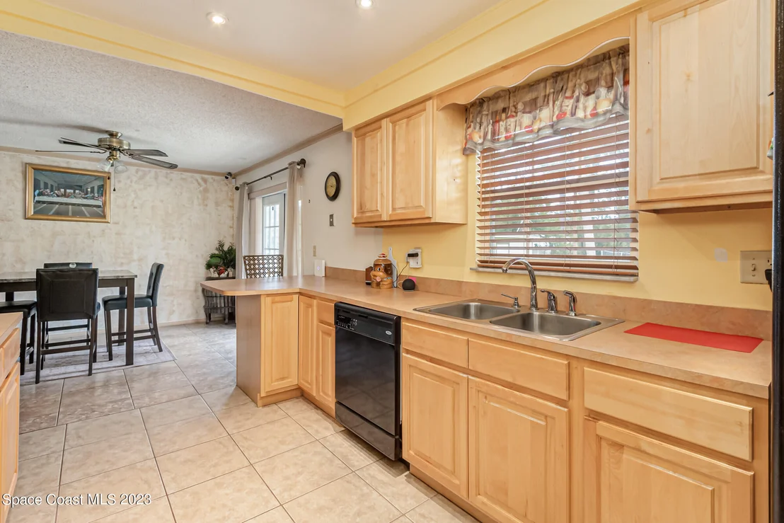 Photo of 1018 Bernice Road