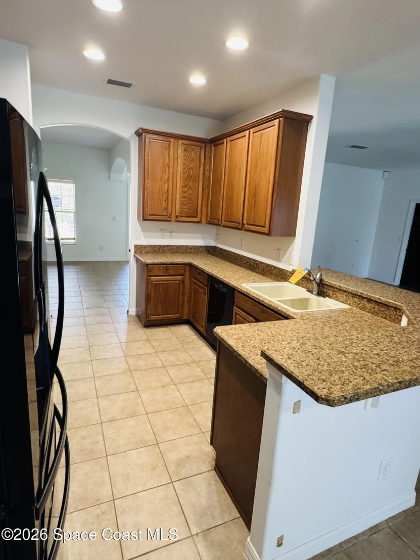 Photo of 1110 Morgan Circle NE