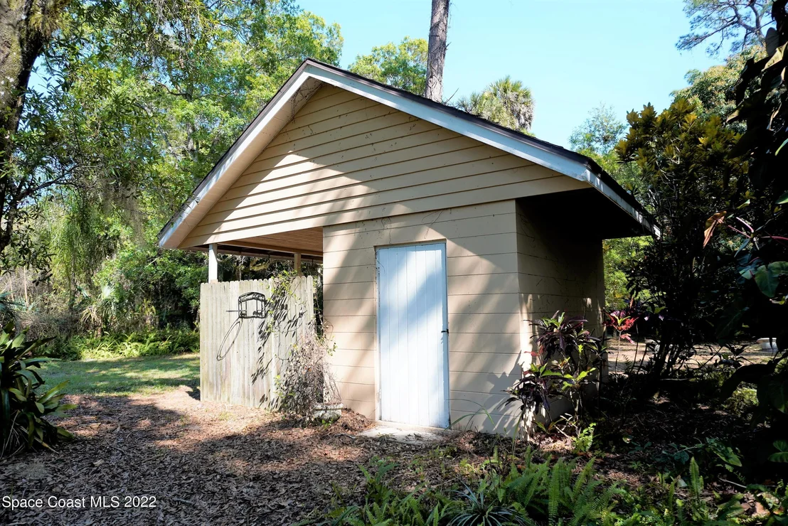 Photo of 686 Hammock Road