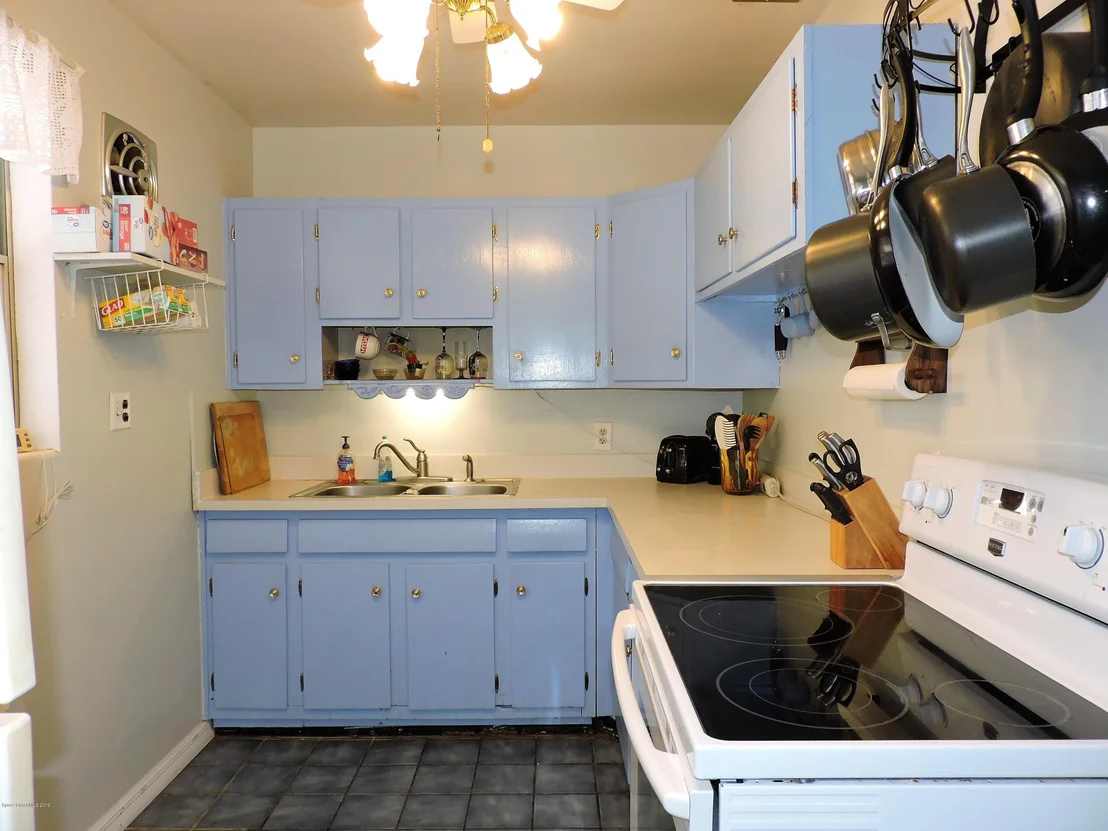Photo of 1202 Alamanda Lane