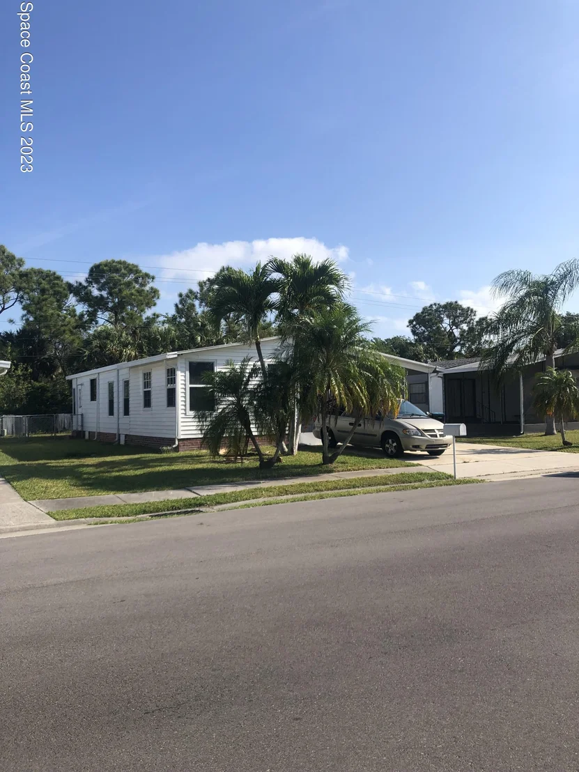 Photo of 2399 Coconut Palm Drive NE
