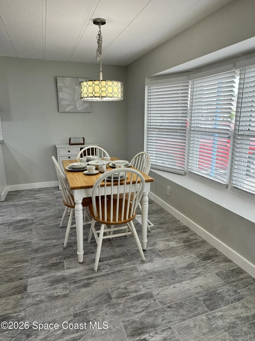 Photo of 805 Wren Circle