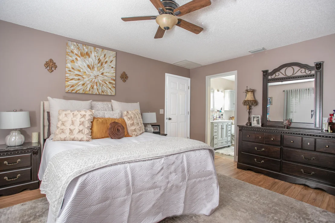 Photo of 2553 Nobility Avenue