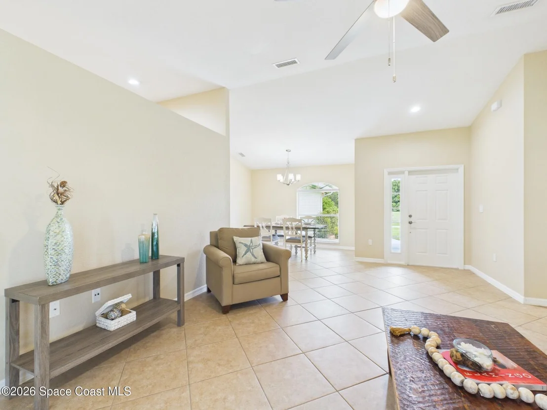 Photo of 732 Newhall Terrace