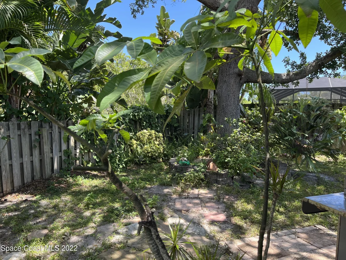 Photo of 1199 White Oak Circle