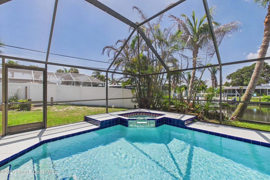 Photo of 406 Sandpiper Drive