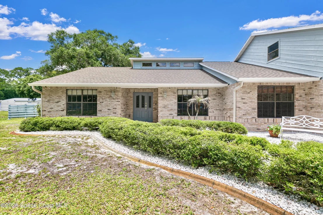Photo of 4970 Pinewood Place