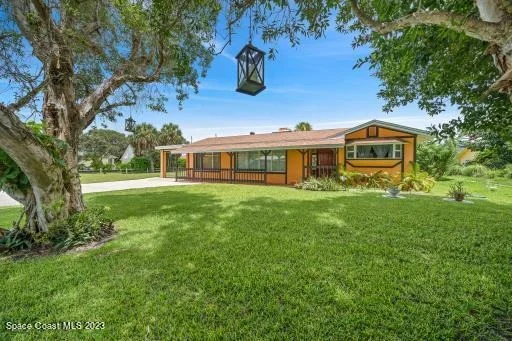Photo of 350 Richards Road