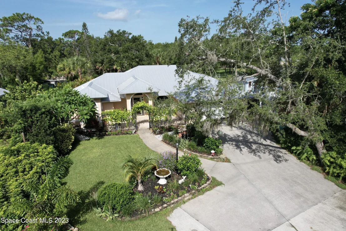 Photo of 9850 Oak