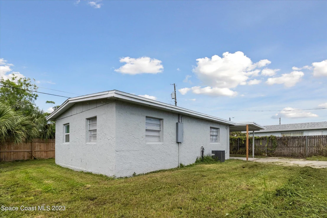 Photo of 3104 Swift Street