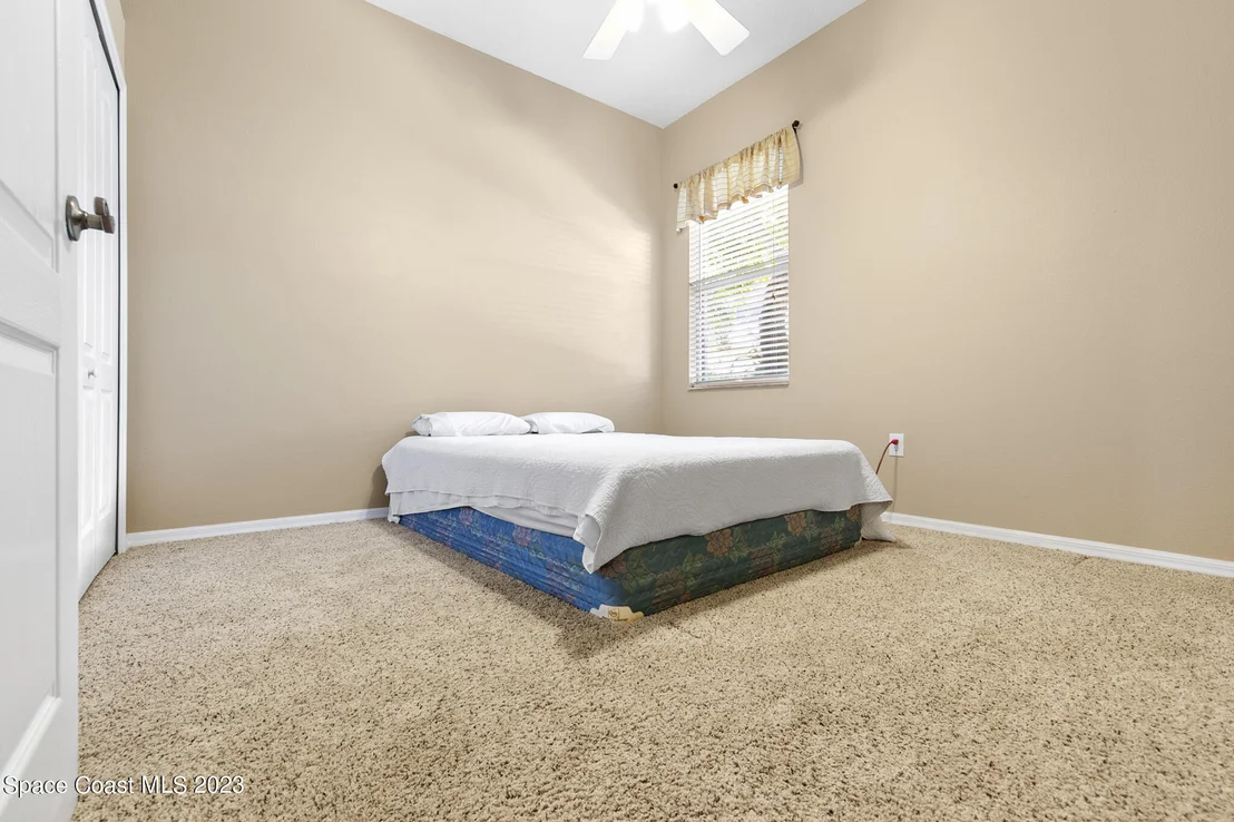 Photo of 6037 Arlington Circle