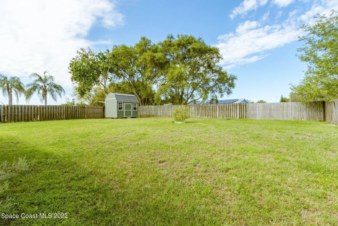 Photo of 1124 Hooper Avenue NE