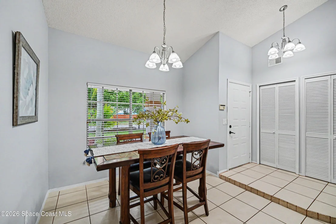 Photo of 4260 Silver Lake Drive