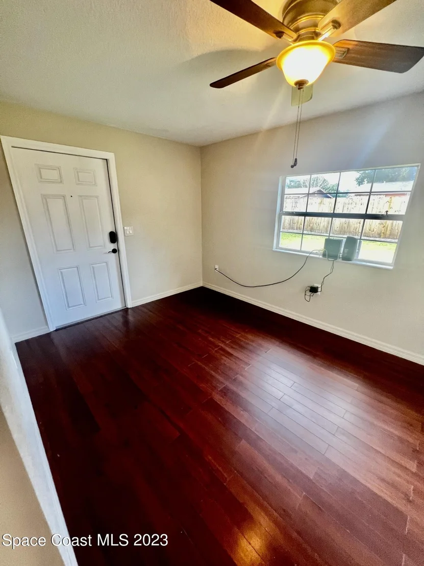 Photo of 1369 Pinewood Drive