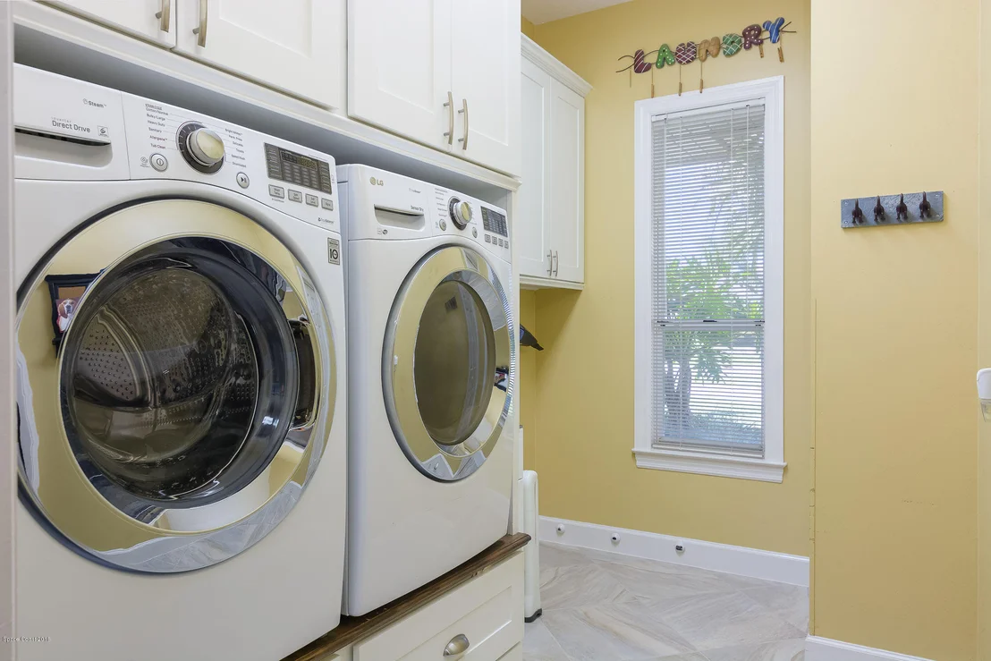 Photo of 789 Oak Park Drive