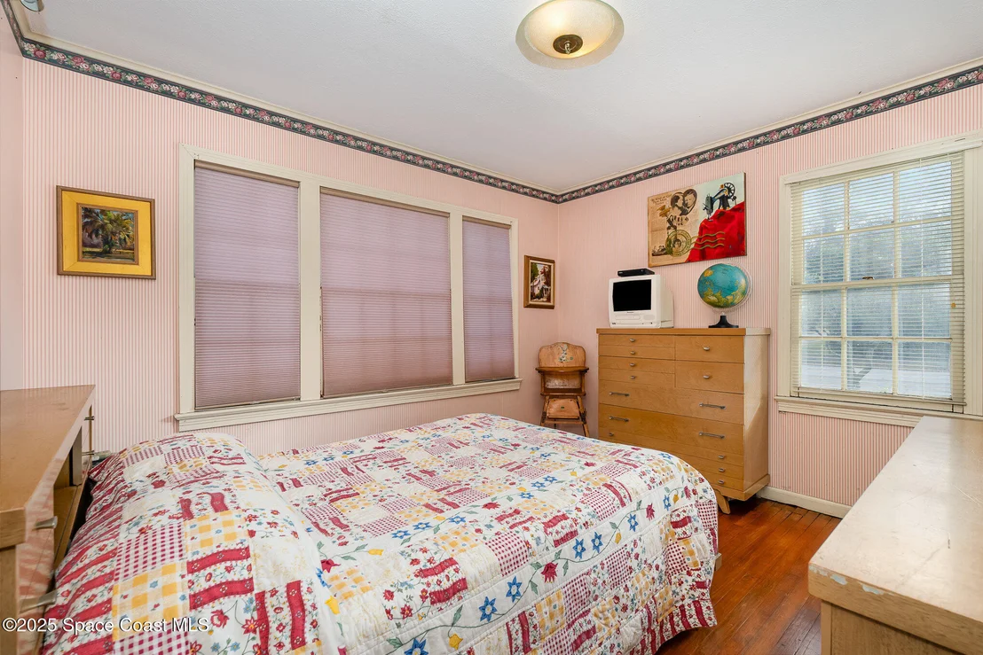 Photo of 101 Barton Avenue