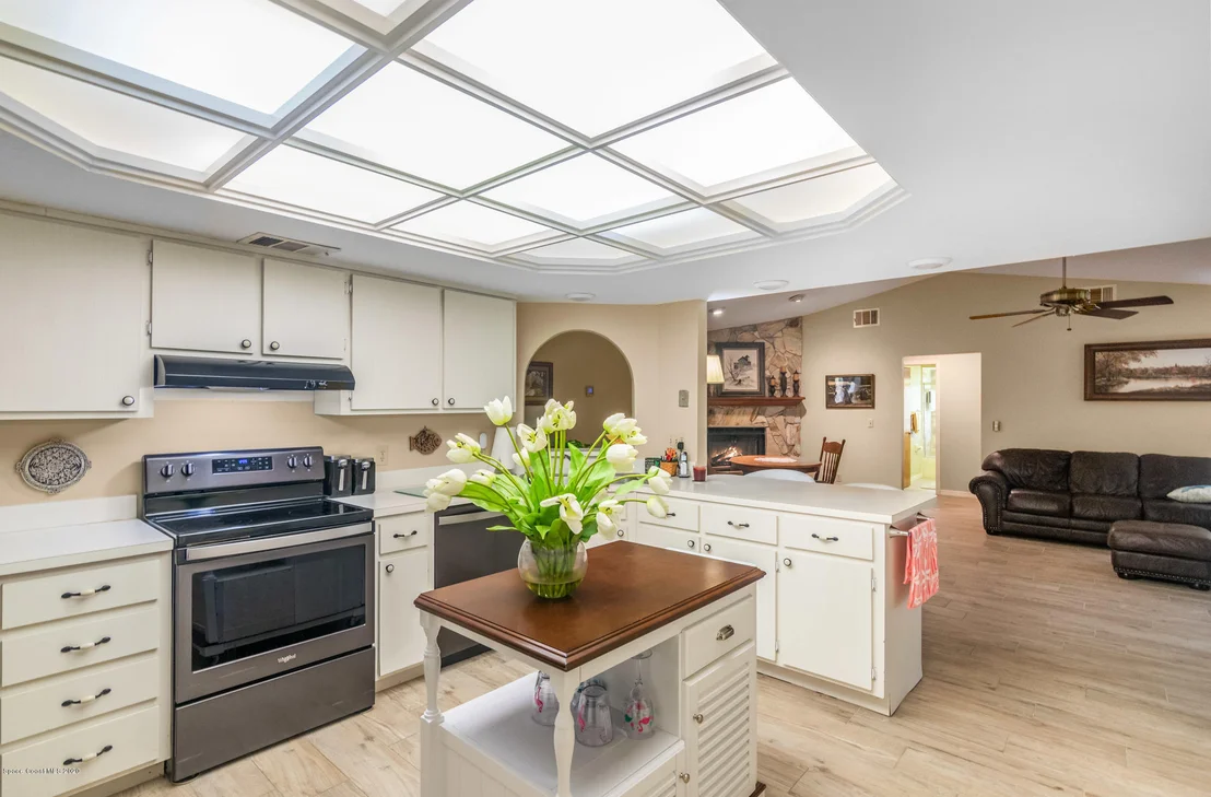 Photo of 1204 Foxfire Court