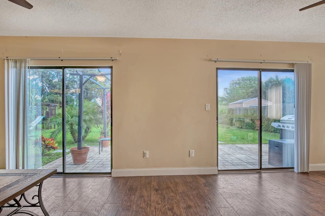 Photo of 765 Angle Street NE