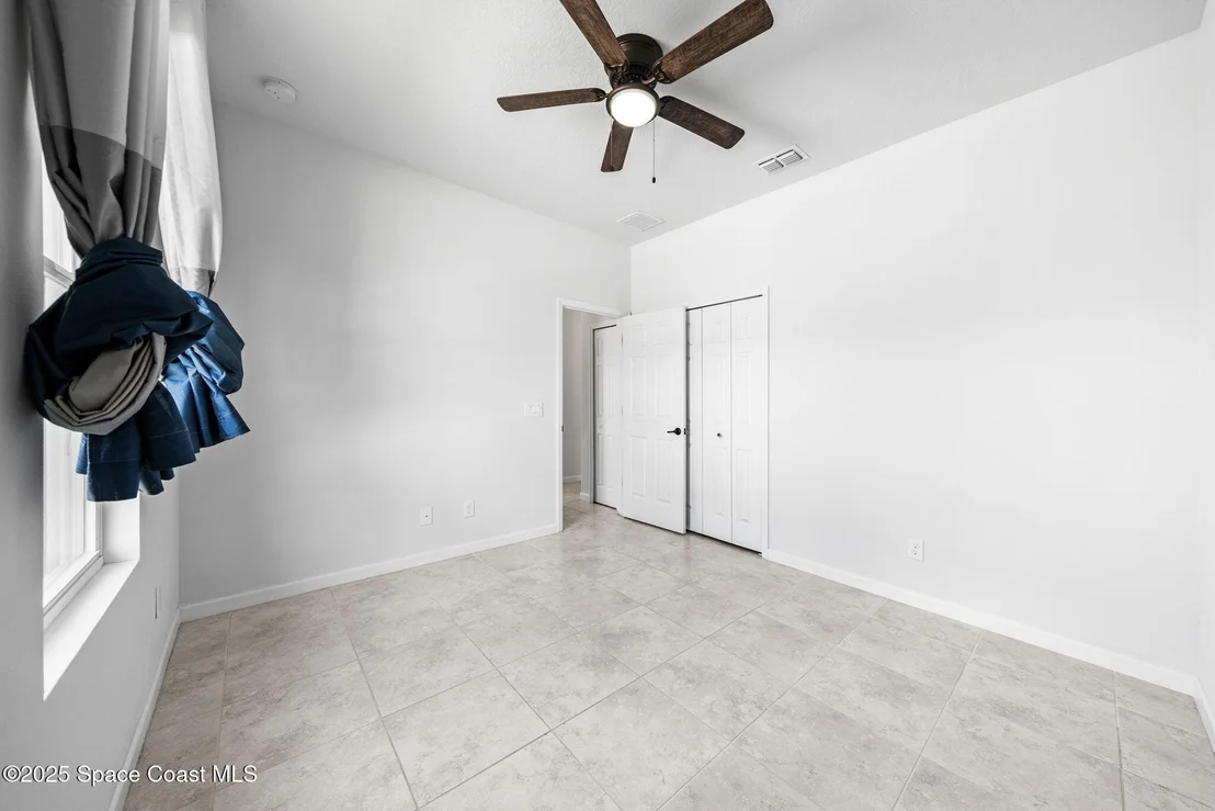 Photo of 539 Balcom Terrace SE