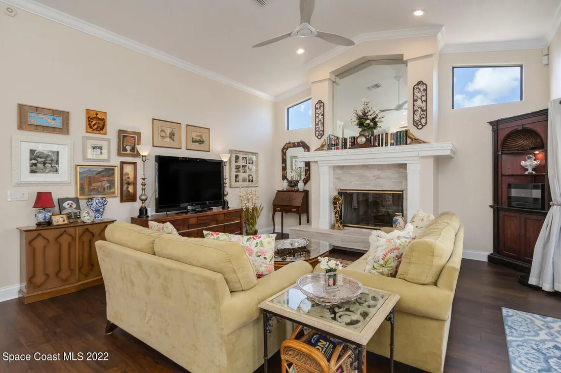 Photo of 963 Spanish Wells Drive