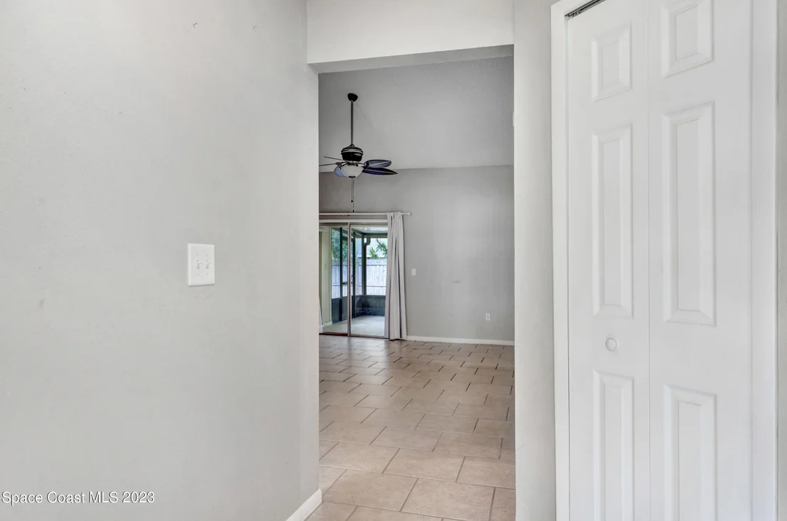 Photo of 810 Pine Valley Court
