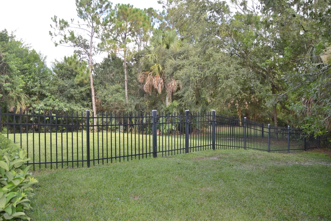 Photo of 2455 Woods Lane