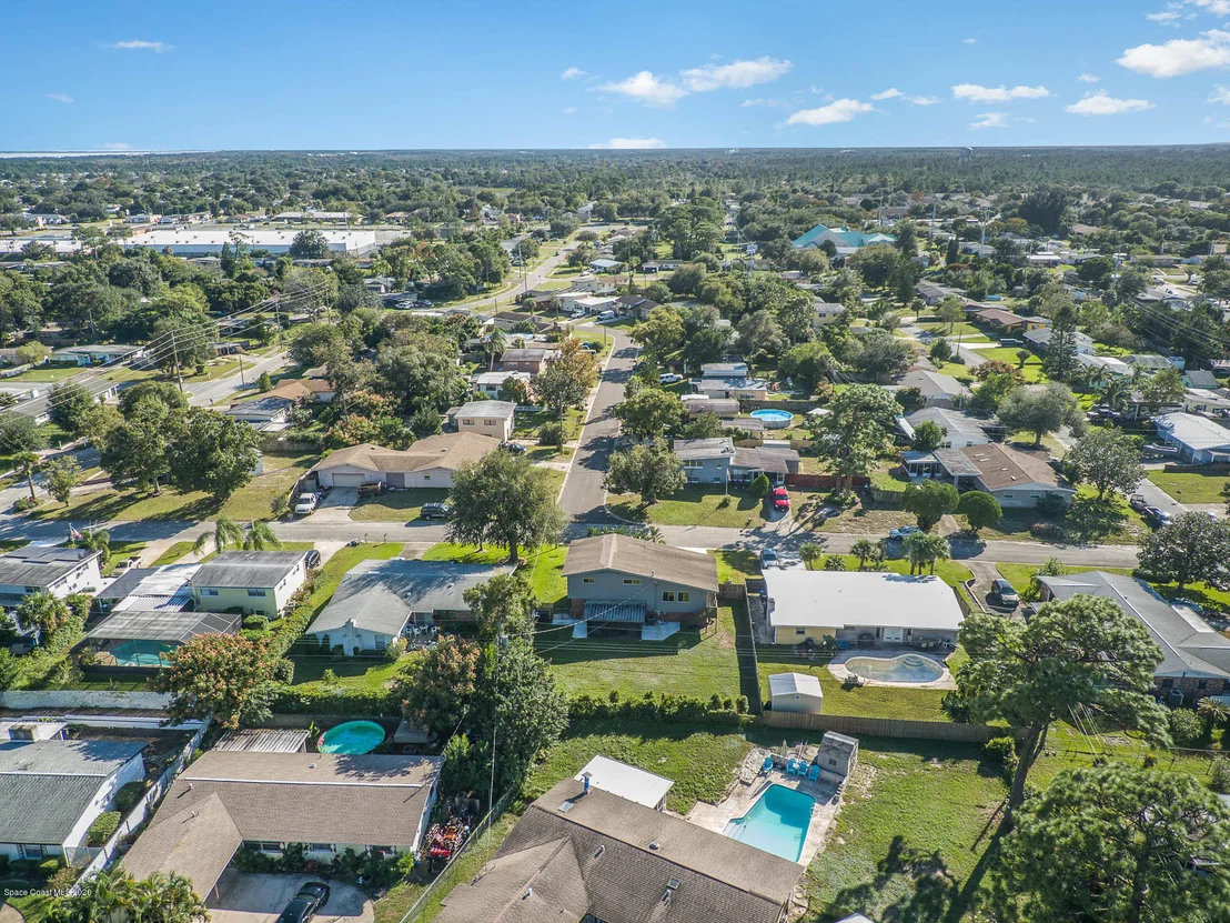 Photo of 960 Forest Road