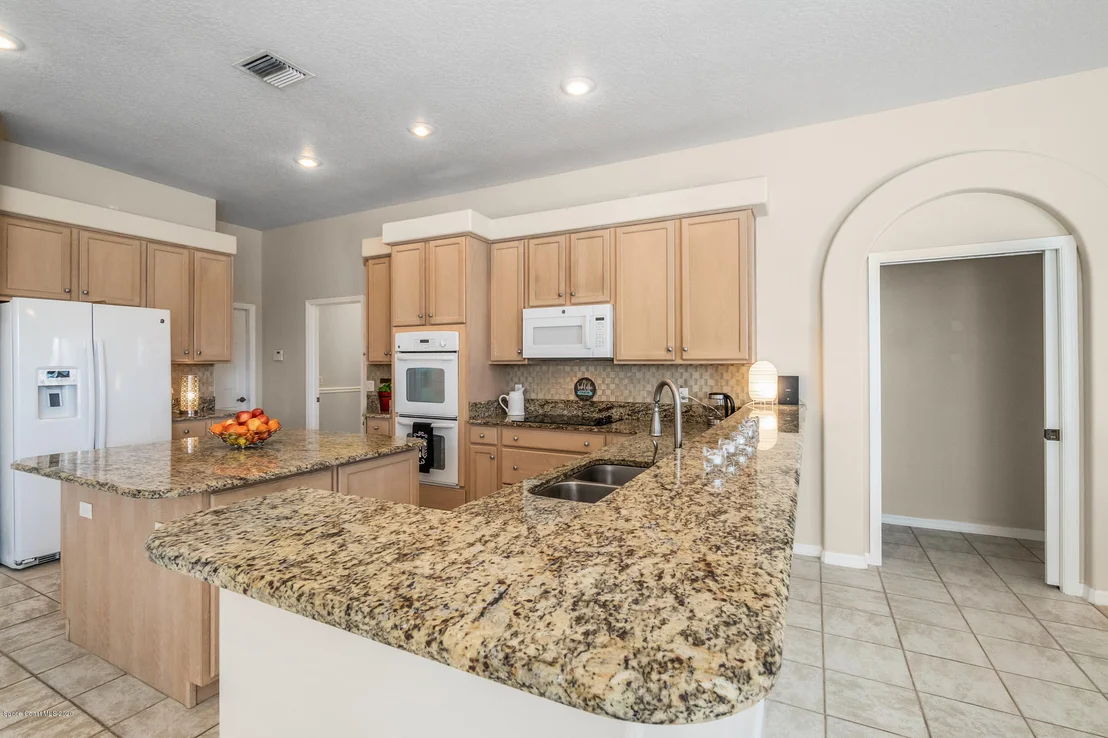 Photo of 978 Wildwood Drive