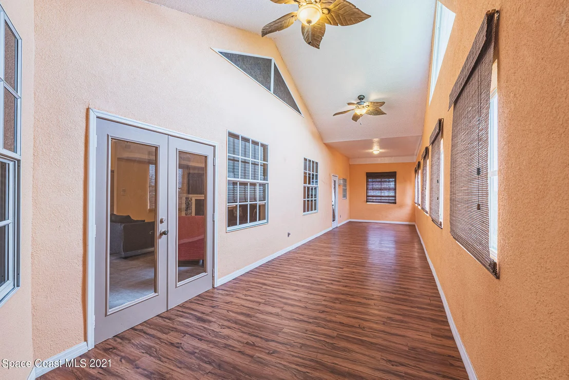 Photo of 585 Amber Lane