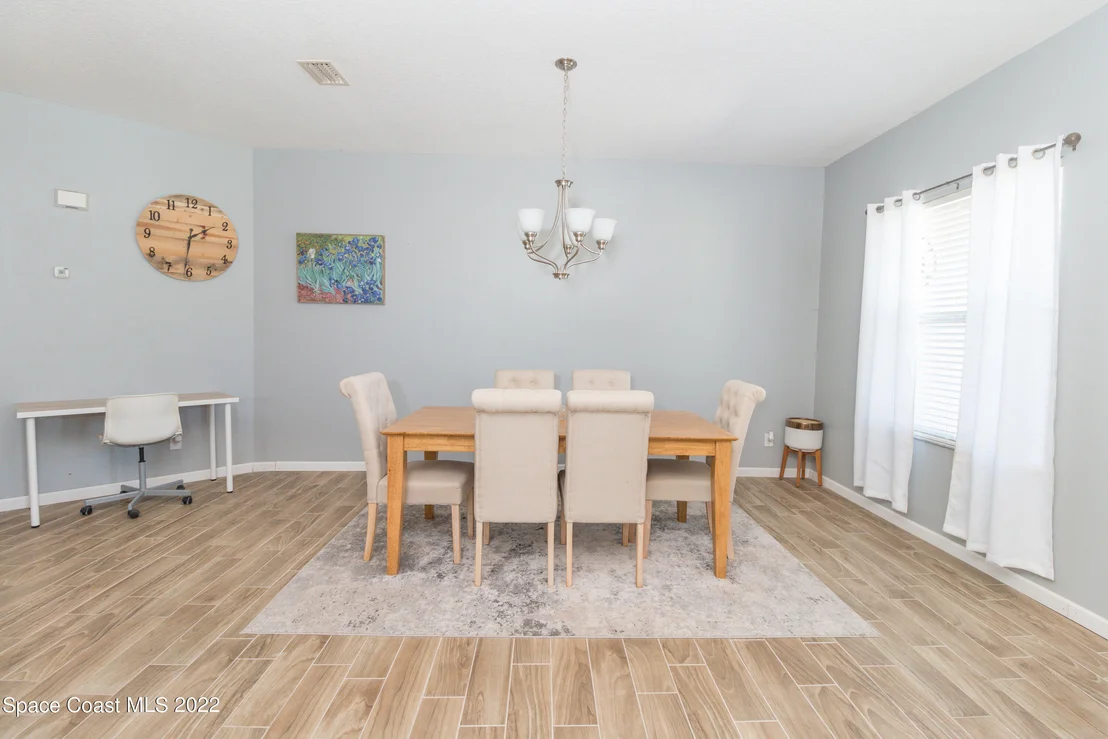 Photo of 6345 Ainsworth Road