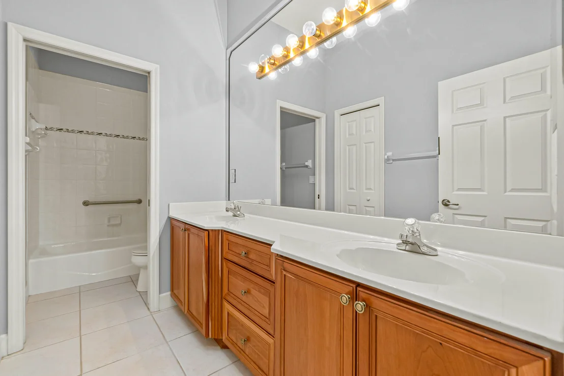 Photo of 4381 Ligustrum Drive