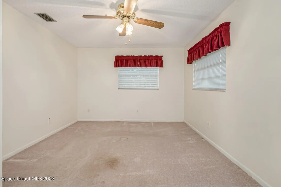 Photo of 536 Solitaire Palm Drive