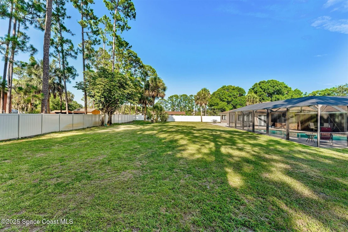 Photo of 8000 Pine Needle Lane